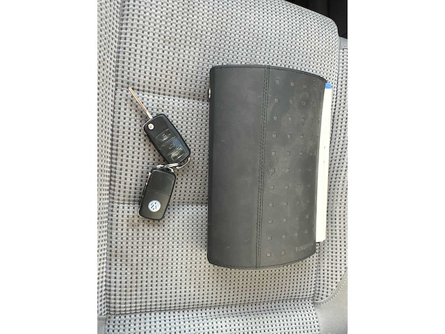 Volkswagen - touran - 1.6-16v fsi - car - 2004 - afbeelding 4 van  34