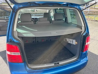 Volkswagen - touran - 1.6-16v fsi - car - 2004 - afbeelding 11 van  34