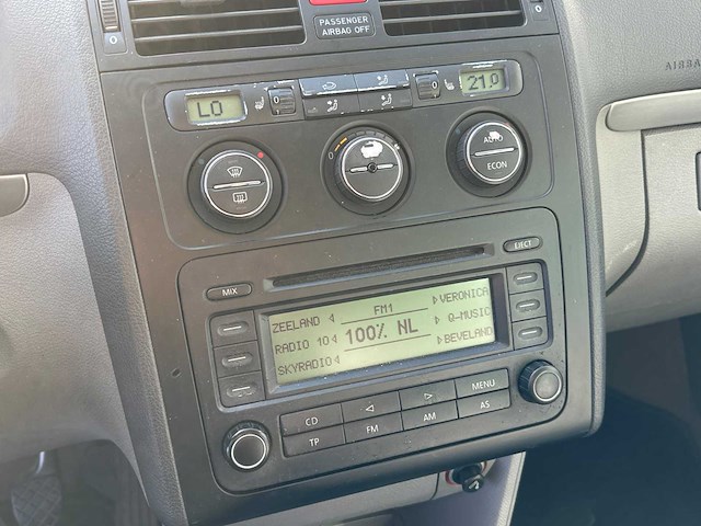 Volkswagen - touran - 1.6-16v fsi - car - 2004 - afbeelding 34 van  34