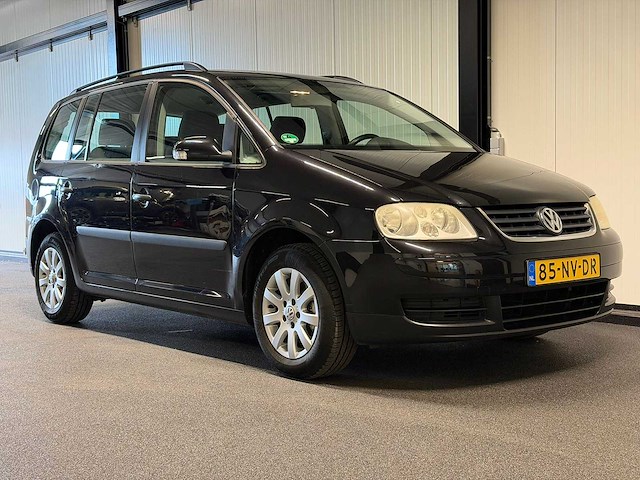 Volkswagen - touran - 1.6-16v fsi athene -85-nv-dr 2004 iaw - afbeelding 14 van  21