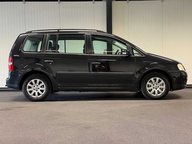 Volkswagen - touran - 1.6-16v fsi athene -85-nv-dr 2004 iaw - afbeelding 15 van  21