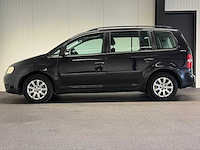 Volkswagen - touran - 1.6-16v fsi athene -85-nv-dr 2004 iaw - afbeelding 6 van  21