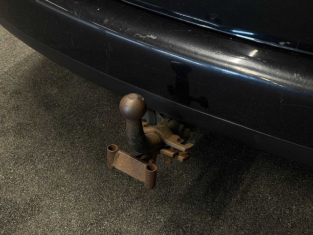 Volkswagen - touran - 1.6-16v fsi athene -85-nv-dr 2004 iaw - afbeelding 10 van  21