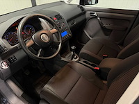 Volkswagen - touran - 1.6-16v fsi athene -85-nv-dr 2004 iaw - afbeelding 17 van  21