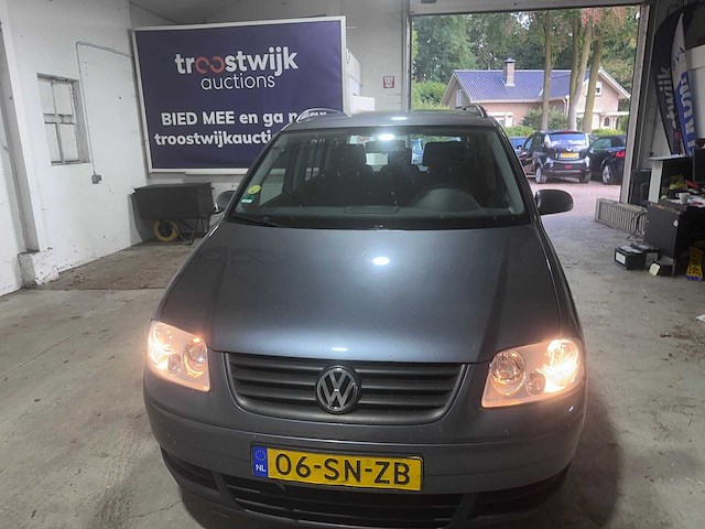 Volkswagen - touran - 1.6-16v fsi business - 06-sn-zb- 2006 - afbeelding 3 van  3