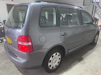 Volkswagen - touran - 1.6-16v fsi business - 06-sn-zb- 2006 - afbeelding 12 van  17