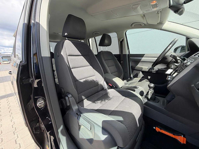 Volkswagen - touran - 1.6 tdi comfl. bluem - personenauto - 2012 - afbeelding 7 van  27