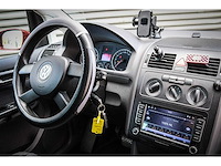 Volkswagen - touran - 2.0-16v fsi trendl. 89-sp-xh - afbeelding 2 van  3