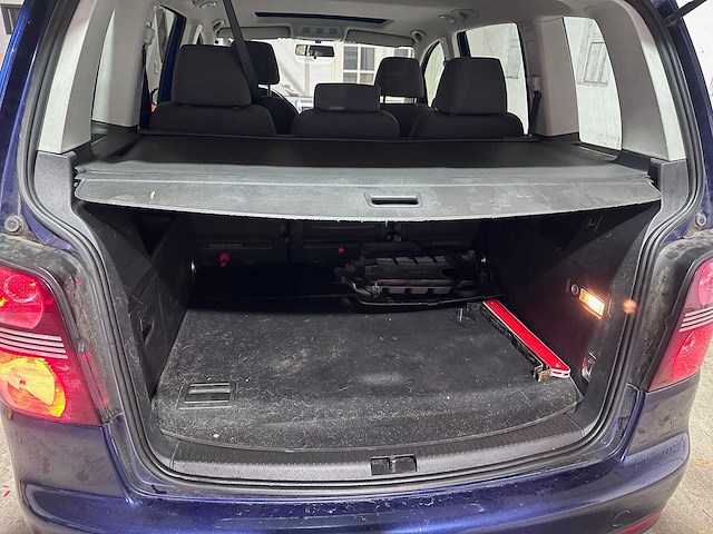 Volkswagen - touran - 2.0 tdi comfortline automaat- export kenteken (voorheen 46-hfx-2) - afbeelding 9 van  19