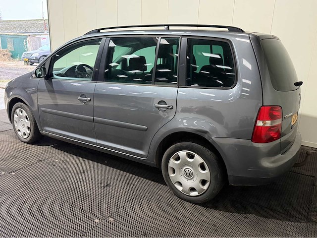 Volkswagen - touran - 7 persoons - 1.9 tdi -personenauto - 2003 - afbeelding 15 van  21
