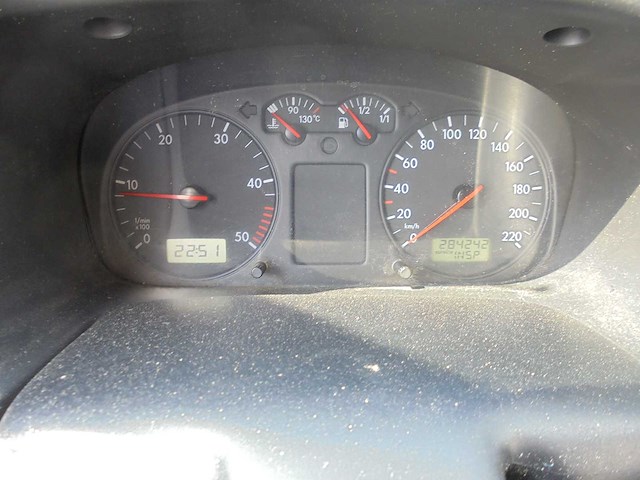 Volkswagen - transporter - 1.9 td 292 t800 - 96-vd-gd - afbeelding 1 van  1