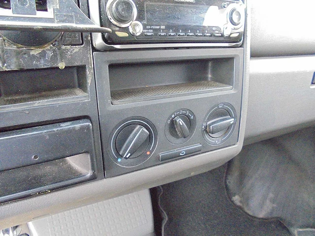 Volkswagen - transporter - 1.9 td 292 t800 - 96-vd-gd - afbeelding 3 van  11