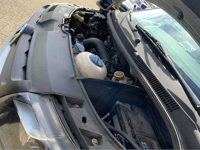 Volkswagen - transporter - 2.0 tdi l2h1 com. dc - bedrijfswagen - 2010 - afbeelding 4 van  9