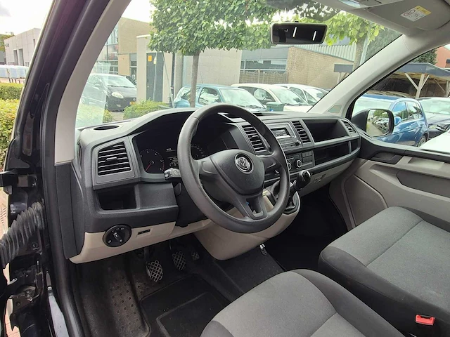 Volkswagen - transporter - 2.0 tdi l2h1 economy - vfk-58-f - bedrijfswagen - afbeelding 14 van  17