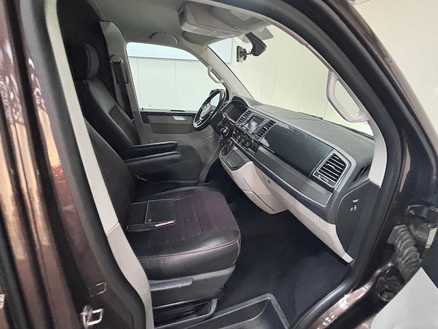 Volkswagen - transporter - 2.0 tdi l2h1 highl. - 2017 - bedrijfswagen - afbeelding 21 van  29