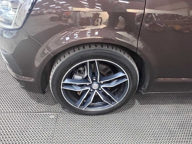 Volkswagen - transporter - 2.0 tdi l2h1 highl. - 2017 - bedrijfswagen - afbeelding 3 van  30