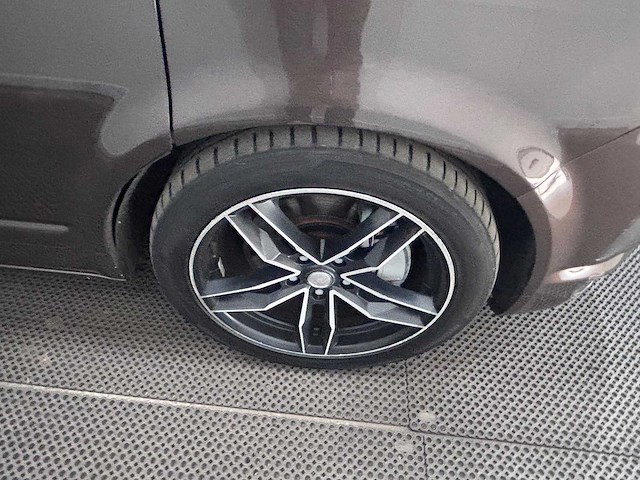 Volkswagen - transporter - 2.0 tdi l2h1 highl. - 2017 - bedrijfswagen - afbeelding 6 van  30