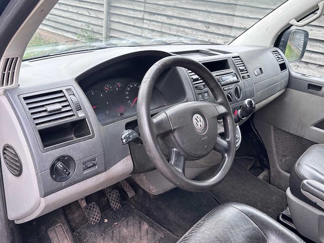 Volkswagen - transporter - 2.5 tdi 340 - bedrijfswagen - afbeelding 24 van  26