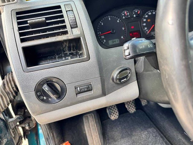 Volkswagen - transporter - 2.5 tdi 340 4motion dc - 08-vph-1 - 2008 - afbeelding 5 van  29