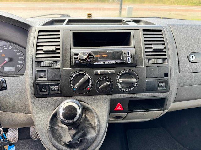 Volkswagen - transporter - 2.5 tdi 340 4motion dc - 08-vph-1 - 2008 - afbeelding 7 van  29