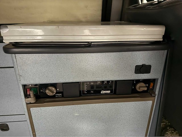 Volkswagen - transporter - 4x4 - fischer - camper - 2.5 td -1995 - afbeelding 13 van  36