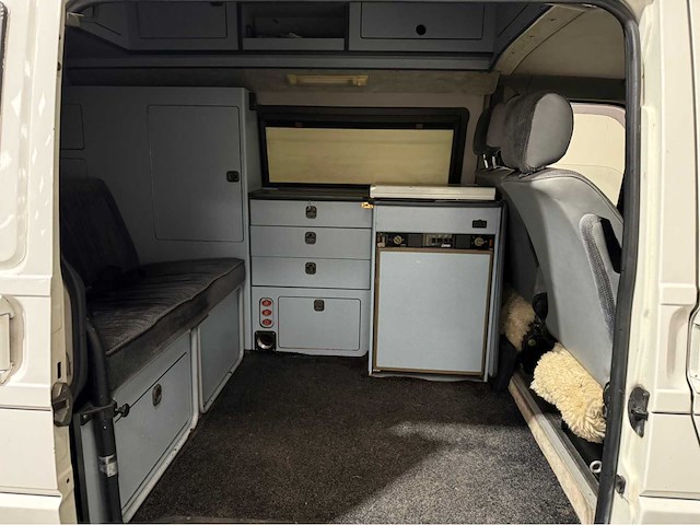 Volkswagen - transporter - 4x4 - fischer - camper - 2.5 td -1995 - afbeelding 16 van  36