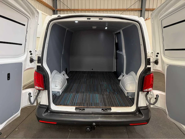 Volkswagen - transporter - automaat - 2.0 tdi l2h1 hi - bedrijfswagen - 2024 - afbeelding 2 van  33