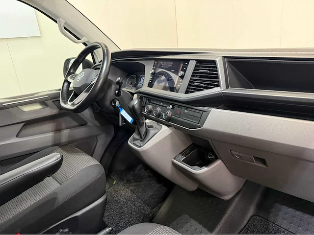 Volkswagen - transporter - automaat - 2.0 tdi l2h1 hi - bedrijfswagen - 2024 - afbeelding 4 van  33