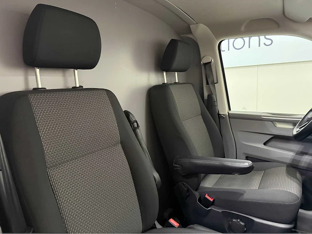 Volkswagen - transporter - automaat - 2.0 tdi l2h1 hi - bedrijfswagen - 2024 - afbeelding 6 van  33
