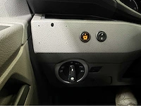 Volkswagen - transporter - automaat - 2.0 tdi l2h1 hi - bedrijfswagen - 2024 - afbeelding 9 van  33