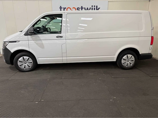 Volkswagen - transporter - automaat - 2.0 tdi l2h1 hi - bedrijfswagen - 2024 - afbeelding 12 van  33