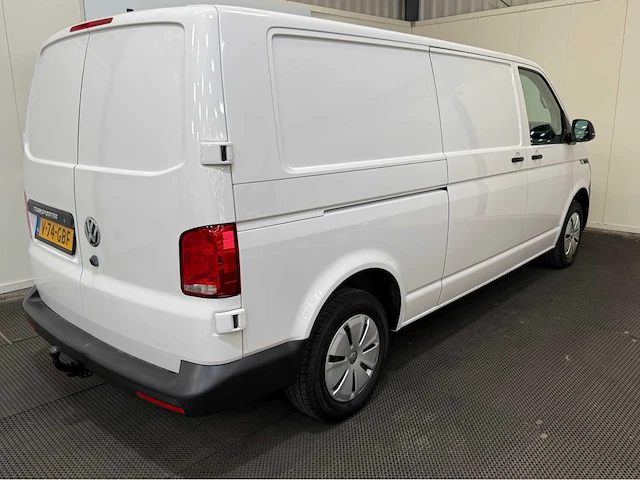 Volkswagen - transporter - automaat - 2.0 tdi l2h1 hi - bedrijfswagen - 2024 - afbeelding 28 van  33