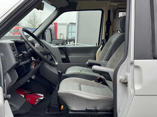 Volkswagen - transporter - camper - 64-hb-zh - afbeelding 6 van  38