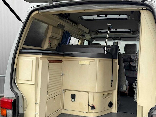 Volkswagen - transporter - camper - 64-hb-zh - afbeelding 19 van  40
