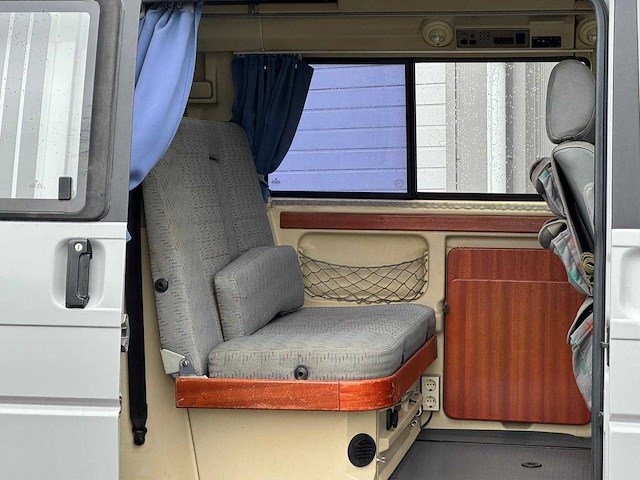 Volkswagen - transporter - camper - 64-hb-zh - afbeelding 15 van  40