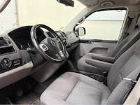 Volkswagen - transporter - caravelle - camper - 2011 - afbeelding 16 van  31