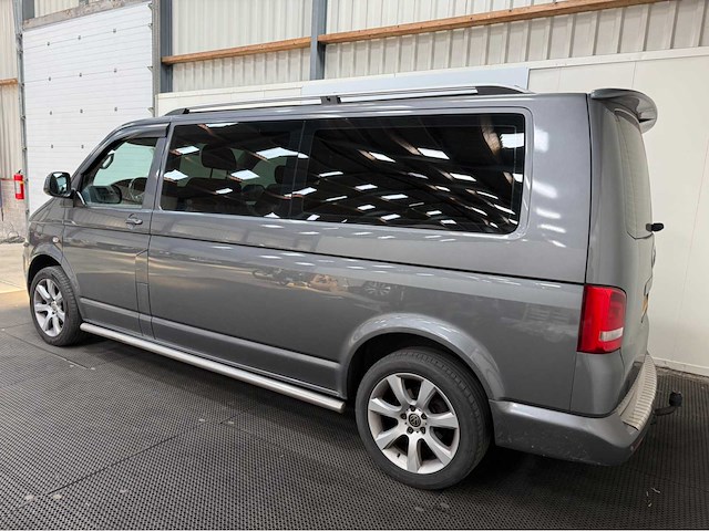 Volkswagen - transporter - caravelle - camper - 2011 - afbeelding 30 van  31