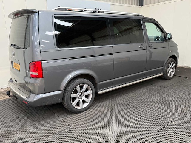 Volkswagen - transporter - caravelle - camper - 2011 - afbeelding 31 van  31