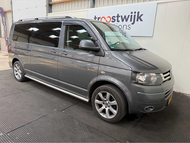 Volkswagen - transporter - caravelle - camper - 2011 - afbeelding 3 van  31