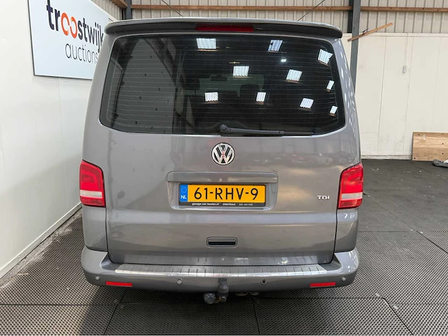 Volkswagen - transporter - caravelle - camper - 2011 - afbeelding 6 van  31