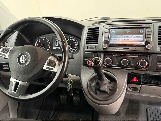 Volkswagen - transporter - caravelle - camper - 2011 - afbeelding 9 van  31
