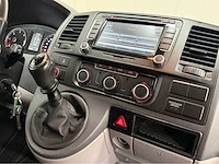 Volkswagen - transporter - caravelle - camper - 2011 - afbeelding 11 van  31