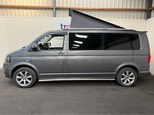 Volkswagen - transporter - caravelle - camper - 2011 - afbeelding 27 van  31