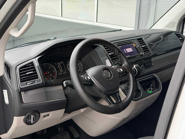 Volkswagen - transporter - dubbel cabine - 2.0 tdi l2h1 dc hi. - bedrijfswagen - 2017 - afbeelding 27 van  27