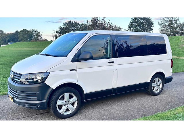 Volkswagen - transporter - dubbel cabine - bedrijfswagen - 2017 - afbeelding 1 van  16