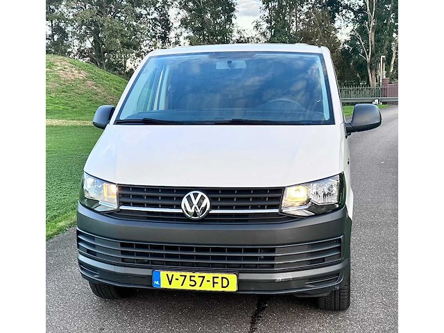 Volkswagen - transporter - dubbel cabine - bedrijfswagen - 2017 - afbeelding 12 van  16