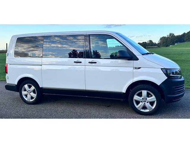 Volkswagen - transporter - dubbel cabine - bedrijfswagen - 2017 - afbeelding 13 van  16