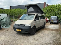 Volkswagen - transporter - kampeerwagen - camper - afbeelding 3 van  10