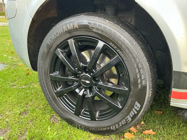 Volkswagen - transporter - multi-van - camper - afbeelding 10 van  49