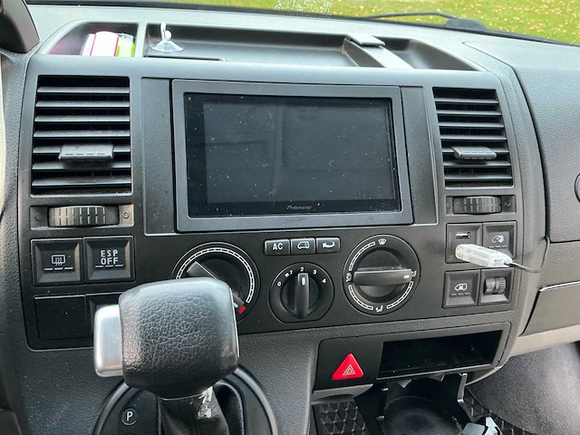 Volkswagen - transporter - multi-van - camper - afbeelding 27 van  49